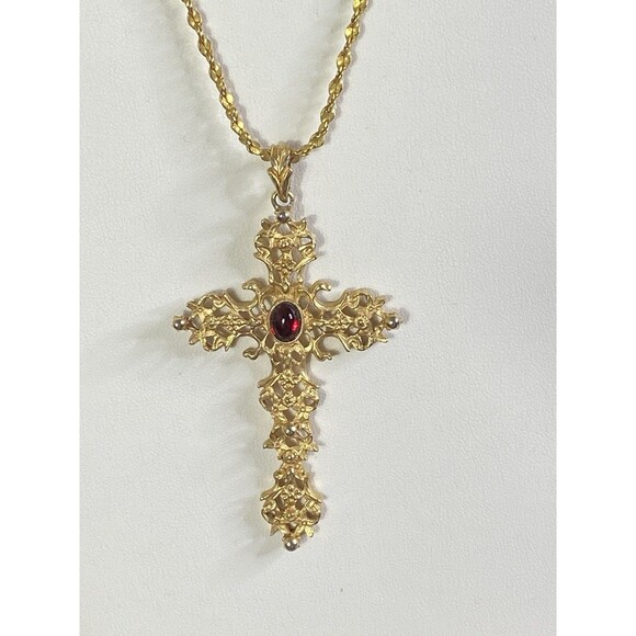AVON Abbey Cross Gold Tone Ruby Red Cabochon Pendant + 18” Twisted Necklace-EUC - Picture 1 of 7